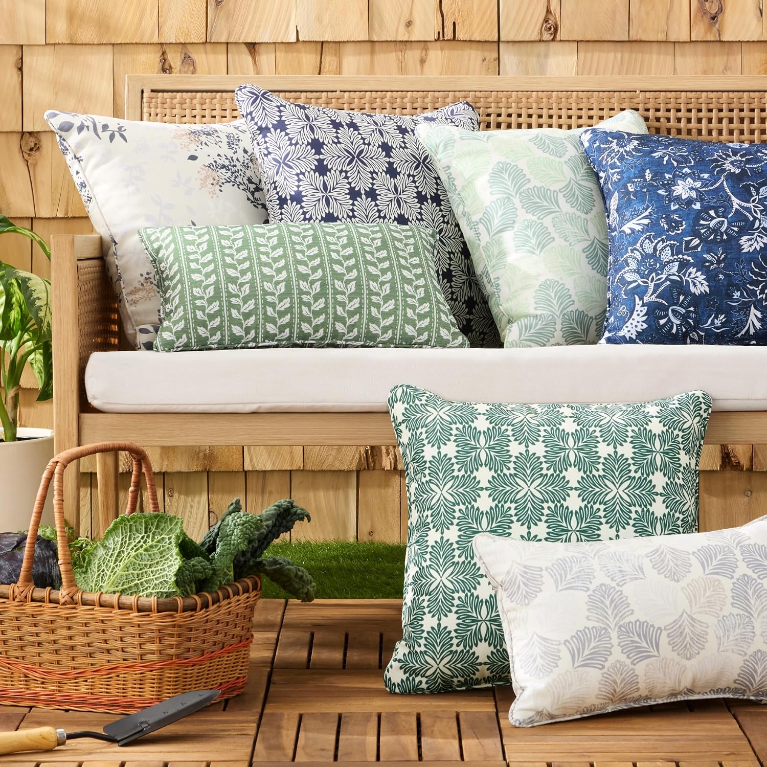 Martha Stewart Tulum Green 18"x18" Pillows 2-Pack